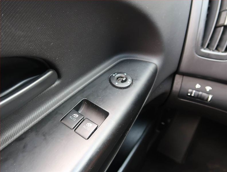 Kia Ceed (2011) 1.4 CVVT, po STK, slušný stav - fotka 16 z 17