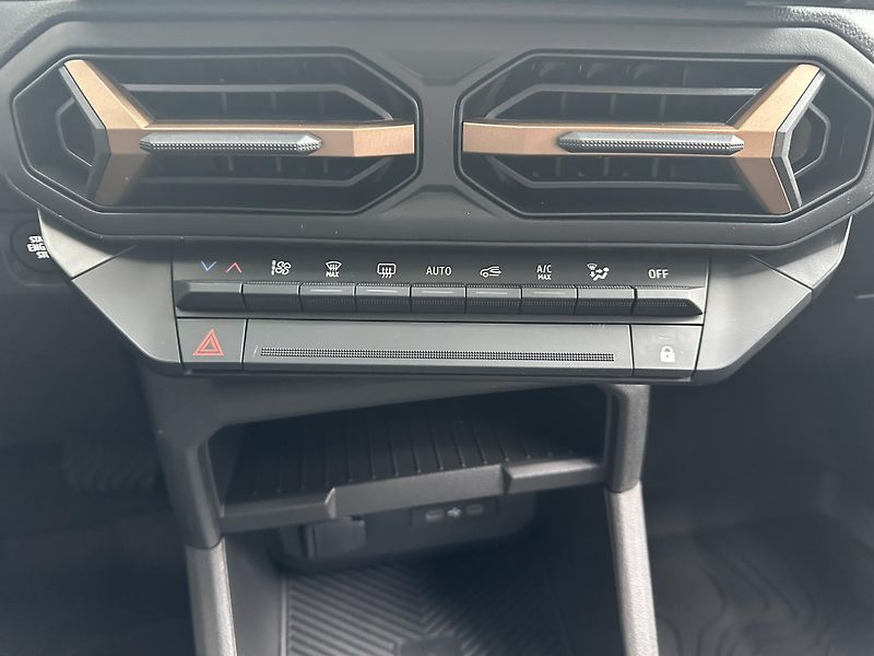 Dacia Duster (2026) EXTREME HYBRID 155, Skladem - fotka 13 z 19