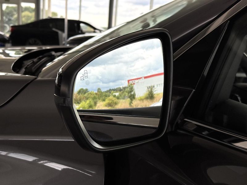 DS Automobiles DS7 Crossback 1,6 E-TENSE 300*AT8*4x4*RIVOLI - fotka 45 z 47