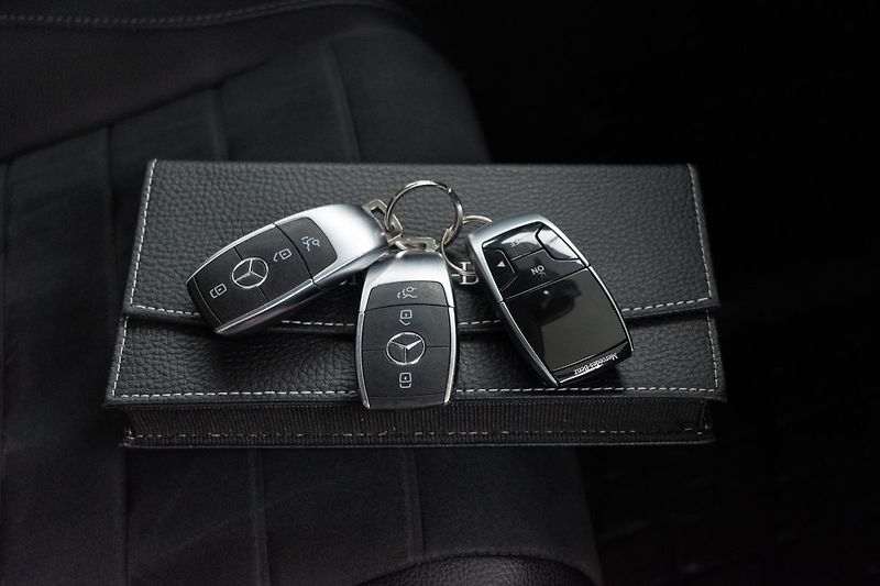 Mercedes-Benz GLE 400d 4M REZERVACE - fotka 41 z 51