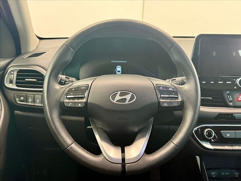 Hyundai i30 1,0 T-GDI SMART CLIMATE ZÁRUKA - fotka 8 z 17