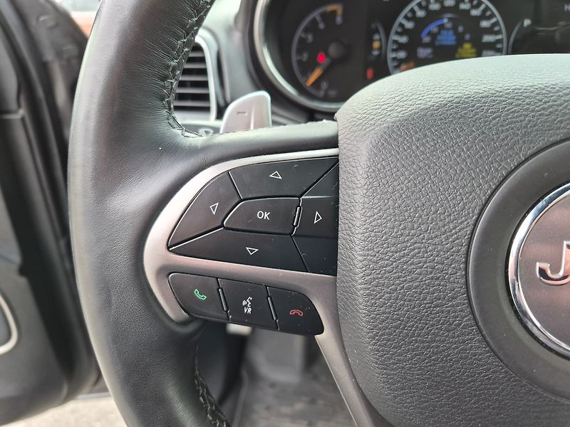 Jeep Grand Cherokee 3.0 CRD 4WD Overland - fotka 10 z 25