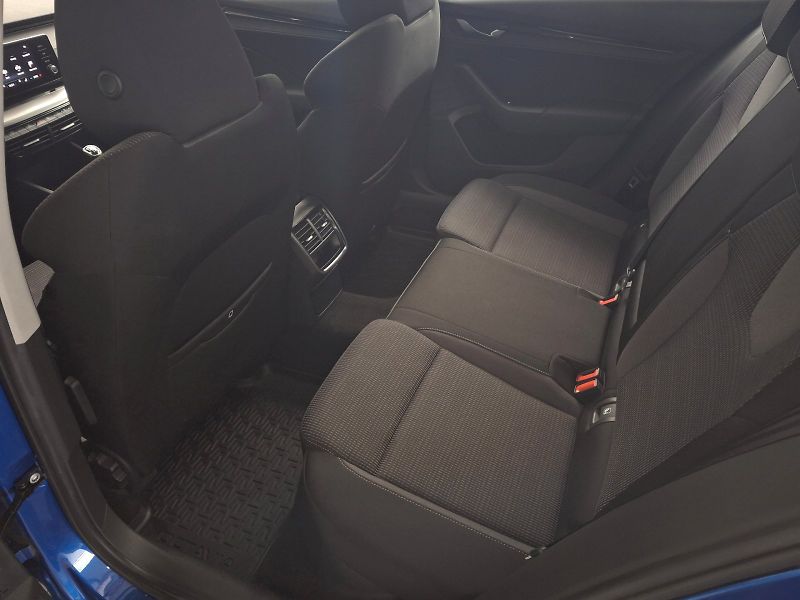 Škoda Octavia (2020) Combi Ambition Plus 1,5TSi 110 - fotka 7 z 33