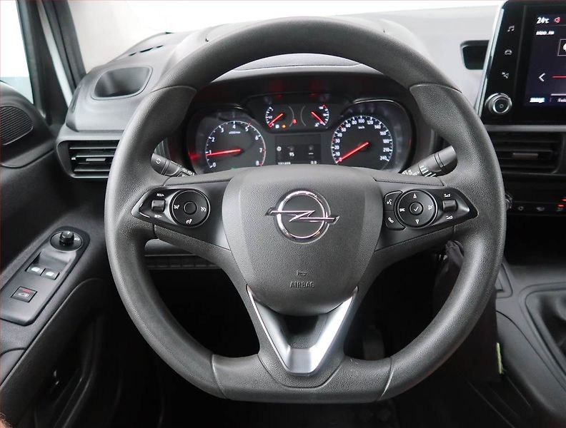 Opel Combo (2022) Maxi 1.5 CDTI, 3Místa, ČR, DPH - fotka 12 z 17