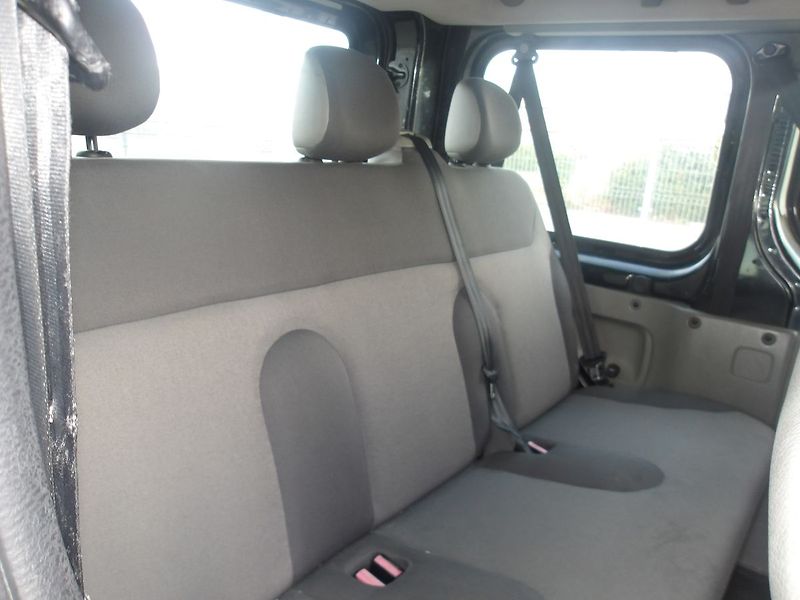 Renault Trafic 2,0DCi 8 MÍST SERVISOVANÉ !!! - fotka 23 z 30