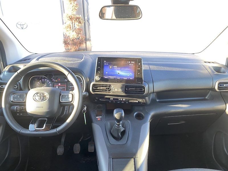 Toyota ProAce City Verso 1.5D, ČR, Family L1, DPH - fotka 10 z 16