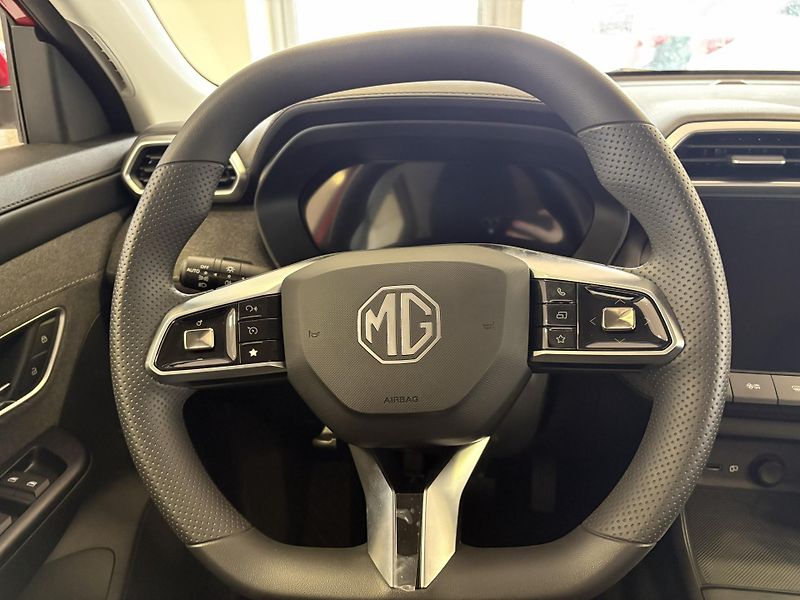 MG ZS (2025) 1.5 essential (excite) - fotka 10 z 15
