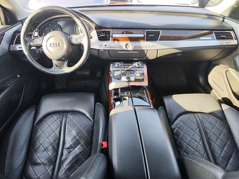 Audi A8 3.0 TDI/190kW V6 Quattro AT. - fotka 13 z 37