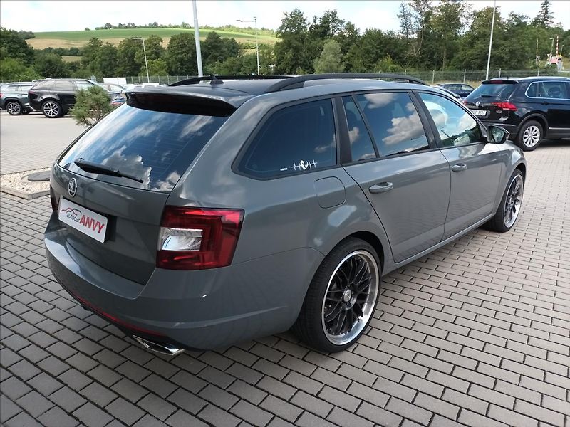 Škoda Octavia 2,0 TDI,RS,NAVIGACE,KLIMA,AUT. - fotka 5 z 49