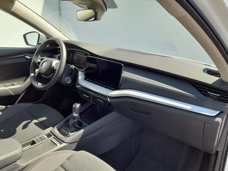 Škoda Octavia Selection 1.5 TSI 110kW 6MP - fotka 12 z 20