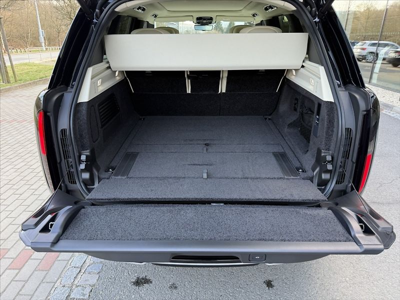 Land Rover Range Rover (2026) 4,4 AUTOBIOGRAPHY P530 - fotka 36 z 38