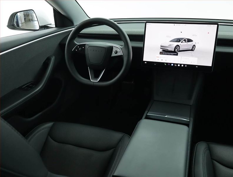 Tesla Model 3 (2023) Standard Range LFP, SoH 96% - fotka 7 z 22