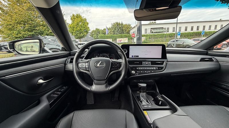 Lexus ES 300h 300H 2,5 HEV BUSINESS EDITION - fotka 11 z 25