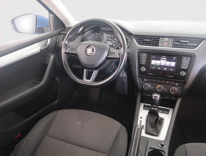 Škoda Octavia (2013) 1.6 TDI, Automat, Serv.kniha - fotka 7 z 15