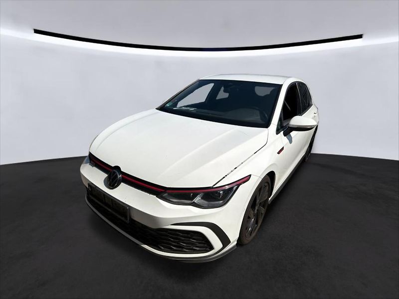 Volkswagen Golf 2,0 TSI 180 KW IQ-LIGHT KŮŽE - fotka 1 z 9
