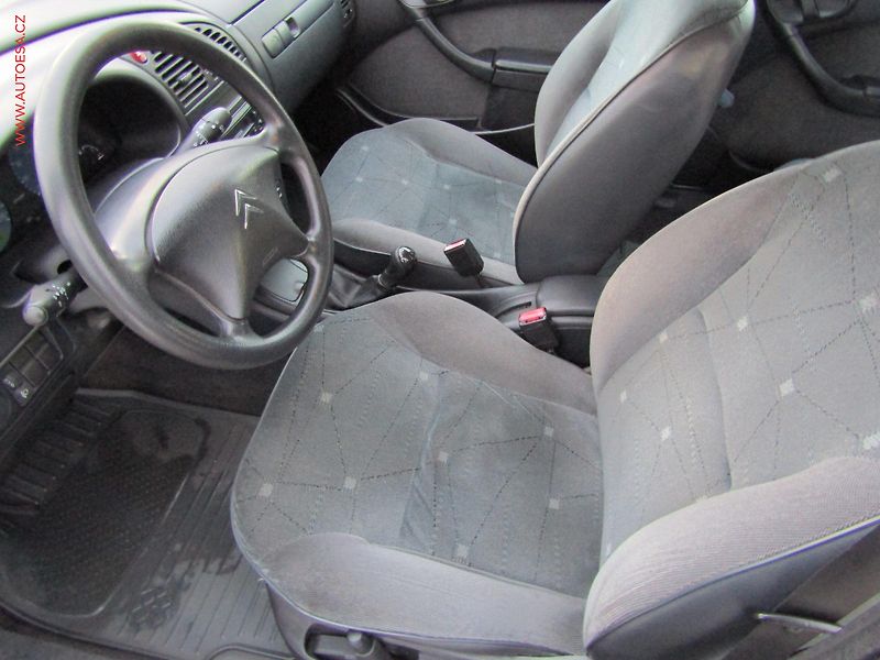 Citroën Xsara (2004) 1.4i, 2.maj,ČR, AC - fotka 9 z 13