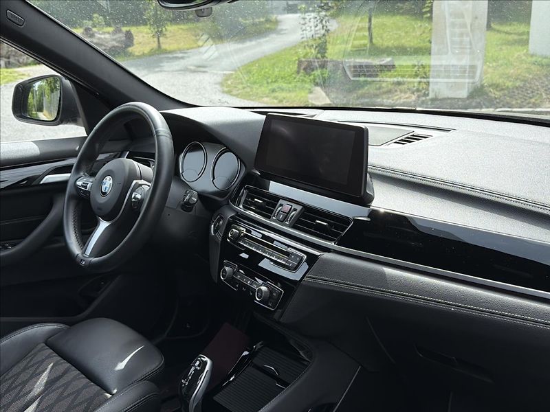 BMW X1 2,0 d 140 Kw xDrive ČR DPH - fotka 9 z 38