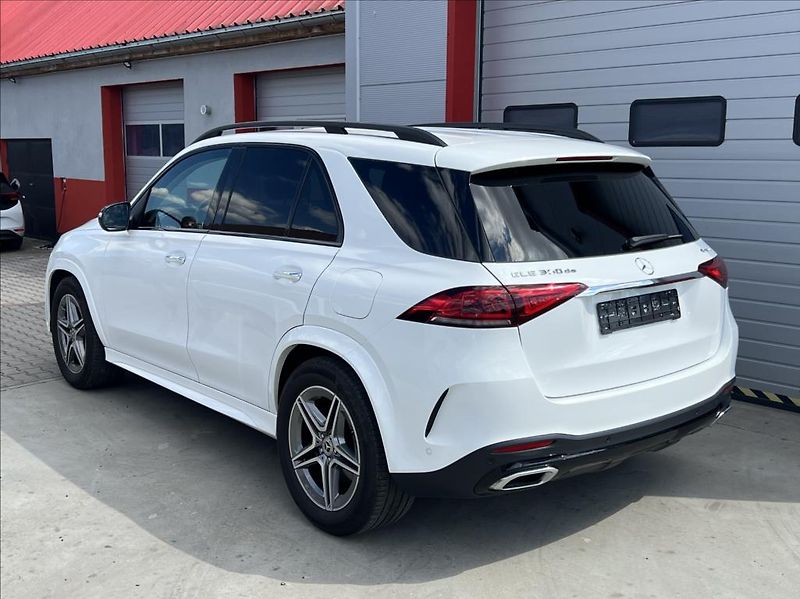 Mercedes-Benz GLE 350De 4MATIC AMG - fotka 3 z 32