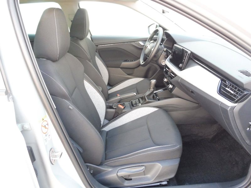 Škoda Scala (2025) Selection 1,0 TSI 85kW - fotka 9 z 29