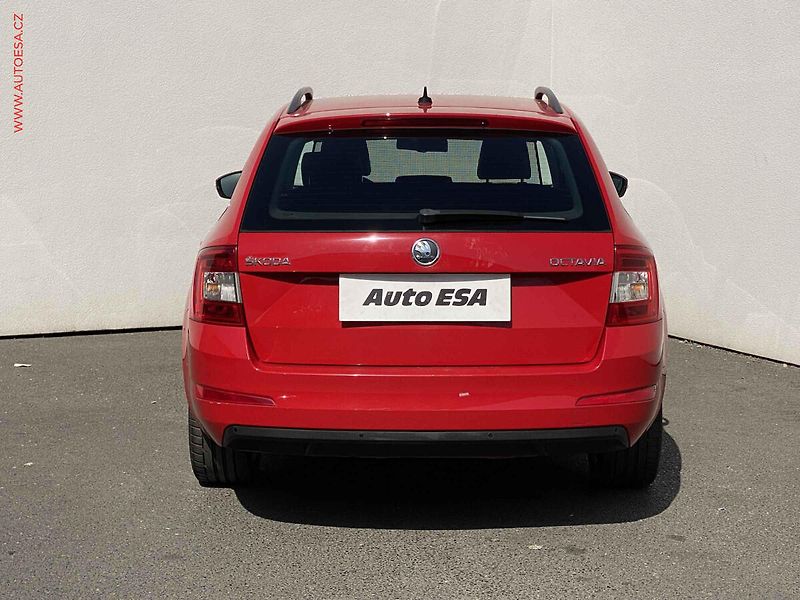 Škoda Octavia (2013) 1.6 TDi, Elegance, DSG - fotka 5 z 18