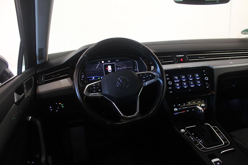 Volkswagen Passat (2023) 2.0TDI DSG Display Tažné  - fotka 34 z 34