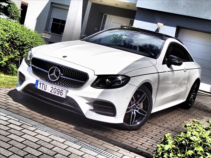 Mercedes-Benz Třídy E 4 MATIC 1.maj ČR DPH,59TKM - fotka 1 z 53