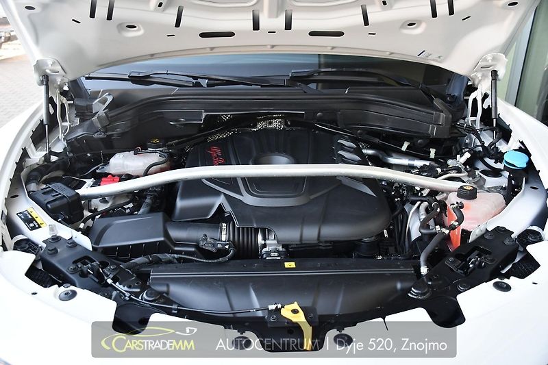 Alfa Romeo Stelvio 2.2D 16V 154kW Veloce AT8-Q4 - fotka 48 z 51