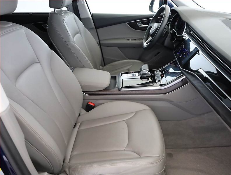 Audi Q7 (2021) 50 TDI - fotka 7 z 21