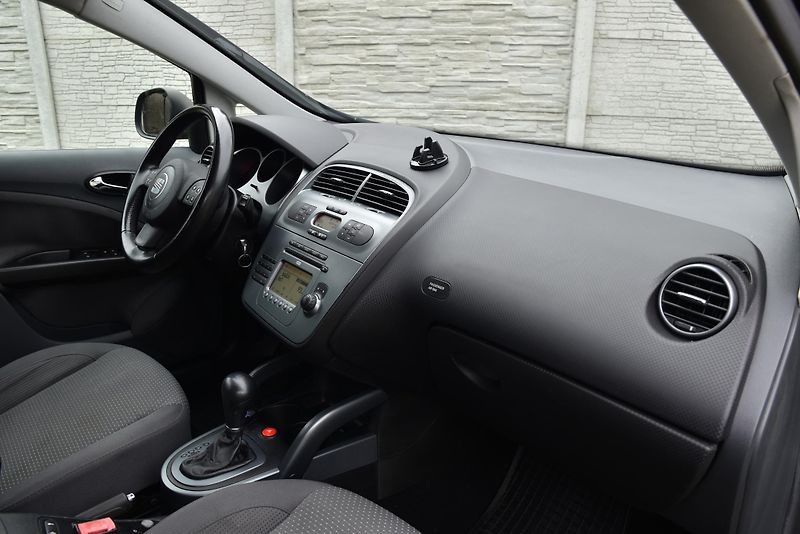 Seat Altea XL 2.0 TDi DSG6,XENON,KLIMA,AL - fotka 37 z 45