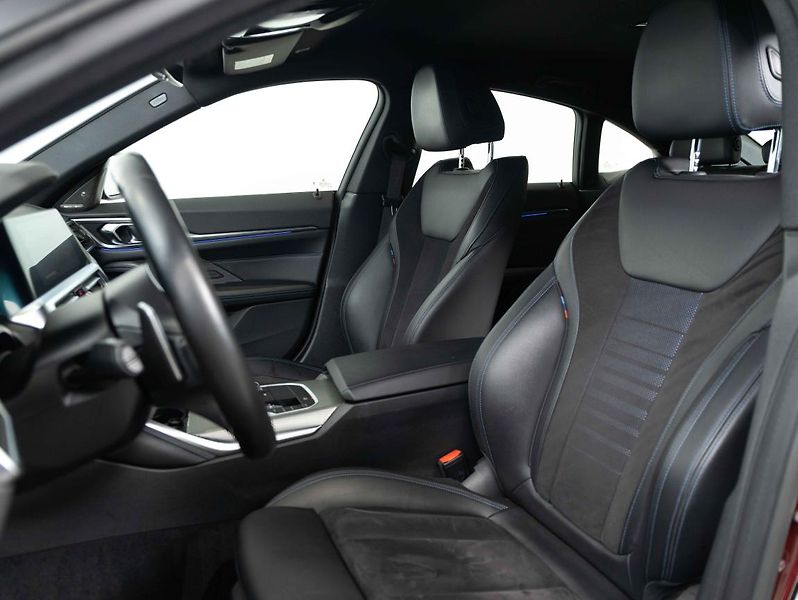 BMW Řada 4 M440i xDrive Gran Coupé - fotka 18 z 22