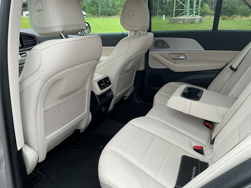 Mercedes-Benz GLE 350 d 4MATIC - fotka 22 z 27