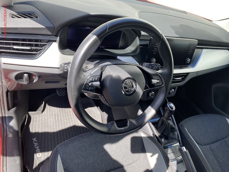 Škoda Kamiq (2021) 1.0 TSi, ČR, Style, LED - fotka 13 z 18