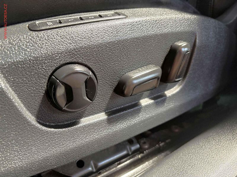 Škoda Superb (2018) 2.0 TDi, Style - fotka 13 z 18