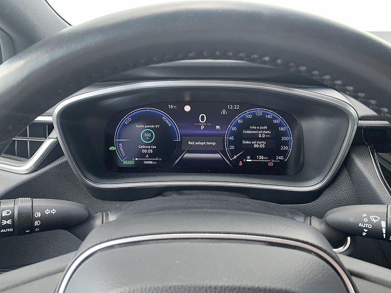 Toyota Corolla TS STYLE 1.8 HEV 103kW e-CVT - fotka 19 z 32