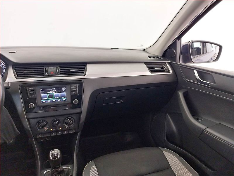 Škoda Rapid (2017) Ambition 1.2 TSI, Serv.kniha - fotka 8 z 17