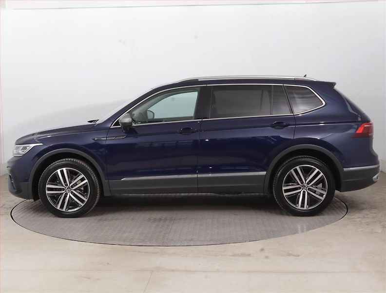 Volkswagen Tiguan Allspace (2022) 2.0 TDI - fotka 3 z 17