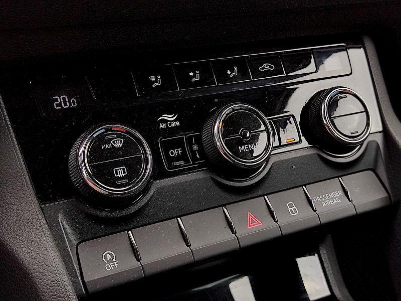 Škoda Karoq (2021) Ambition 2,0 Tdi 85 kw DSG - fotka 20 z 36