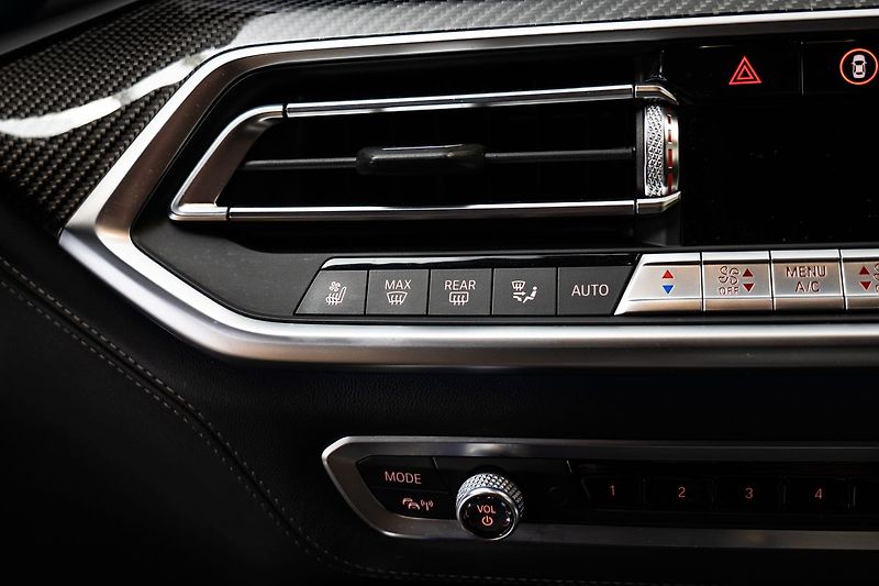 BMW X6 M50i HAXER/HarmanKardon/360 - fotka 15 z 25