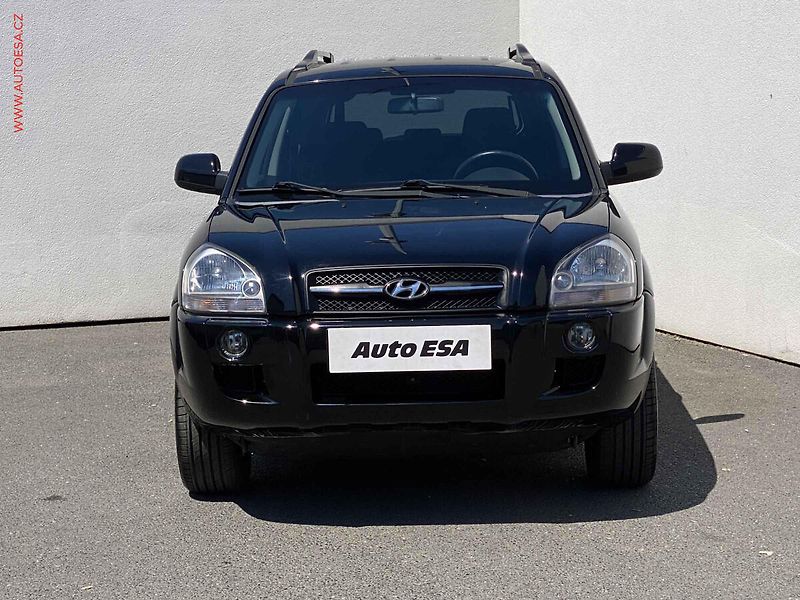 Hyundai Tucson (2008) 2.0 CVVT, Style, AC, TZ - fotka 2 z 15