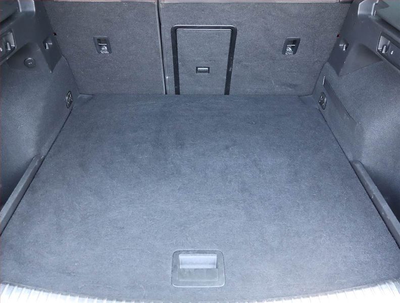 Seat Leon (2019) Style 1.0 TSI, Tempomat - fotka 13 z 16