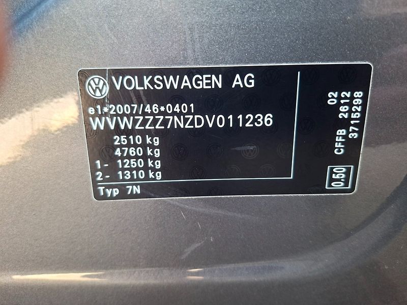 Volkswagen Sharan (2012) 2.0TDI 103kW 6MAN -7.MÍST - fotka 30 z 48