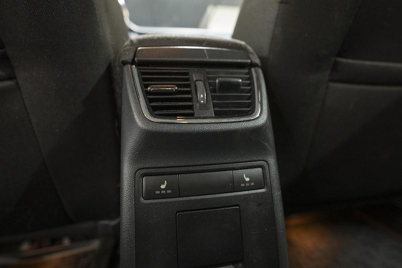 Škoda Octavia 2.0 TDI 110 kW 4x4 - fotka 25 z 35