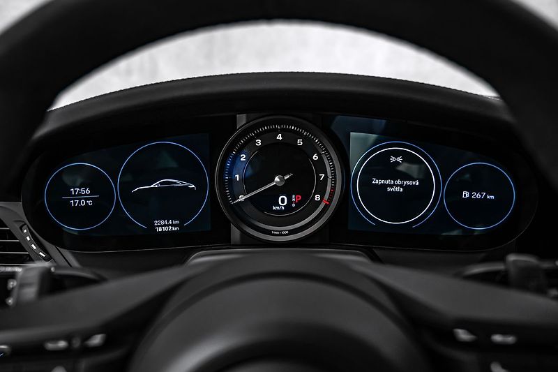 Porsche 911 T PDK Sport Chrono - fotka 21 z 23