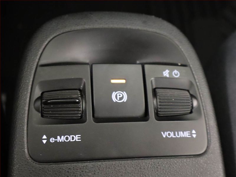 Fiat 500e (2023) 24 kWh, SoH 94%, Automat - fotka 17 z 22