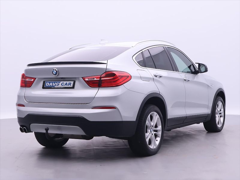 BMW X4 3,0 35d xDrive 230kW M-Packet - fotka 7 z 38