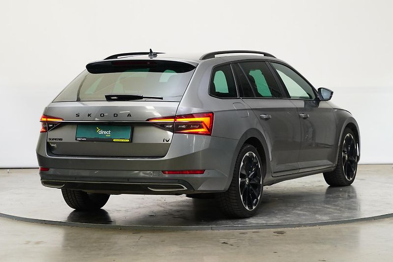 Škoda Superb - fotka 2 z 27