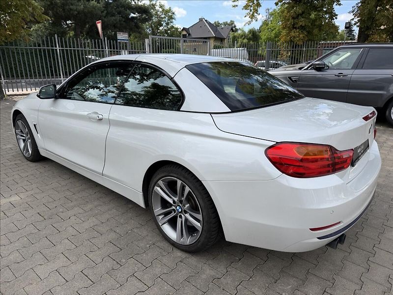 BMW Řada 4 3,0   435d Xdrive Cabrio 1.maj - fotka 5 z 21