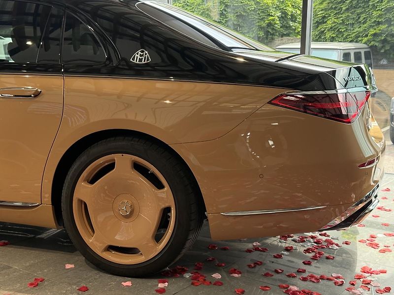 Mercedes-Benz Třídy S Maybach S 680 4M VIRGIL ABLOH - fotka 7 z 28