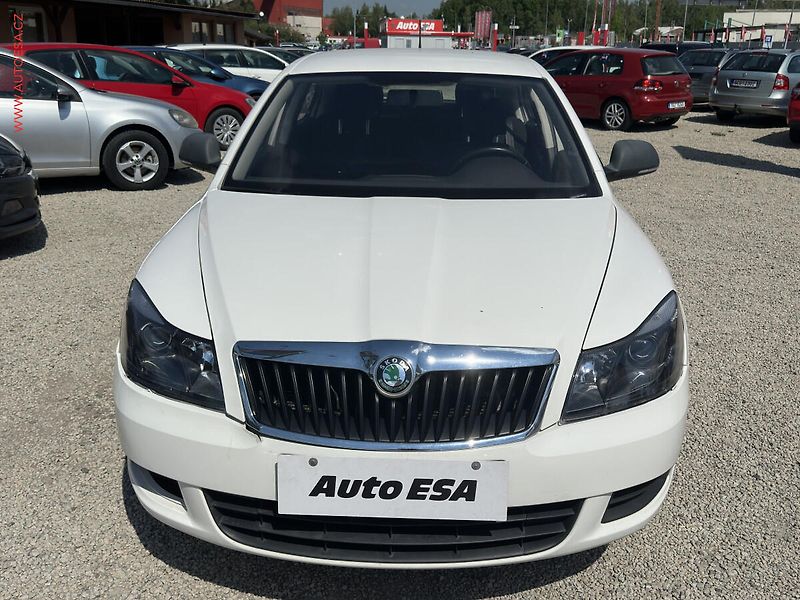 Škoda Octavia (2011) 1.2TSi, ČR, AC, zmk.řazení - fotka 2 z 15