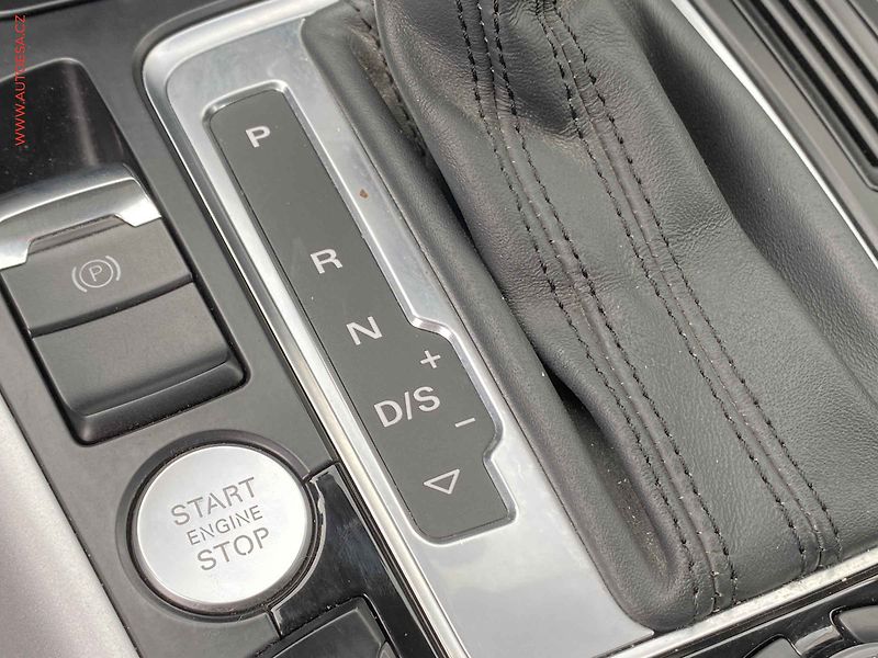 Audi A4 (2015) 2.0 TDi quattro, AT, bixen - fotka 15 z 21